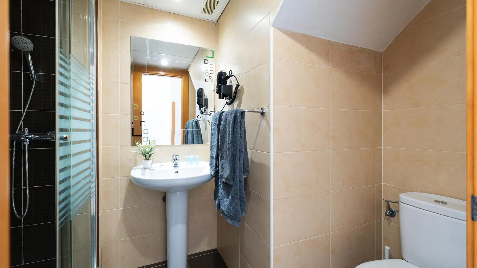 Apartmán H2M Duplex Sancti Espiritu Sunny Terrace Màlaga